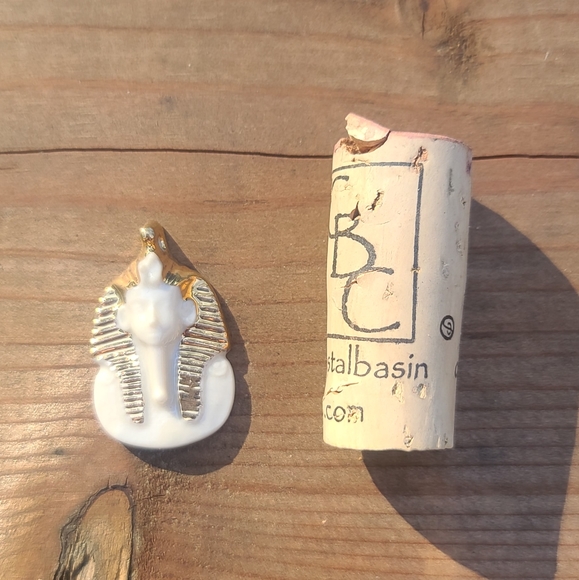 Gold plated Tut bust porcelain pendants - Picture 6 of 6